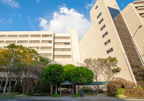 Queen's Physicians Office Building