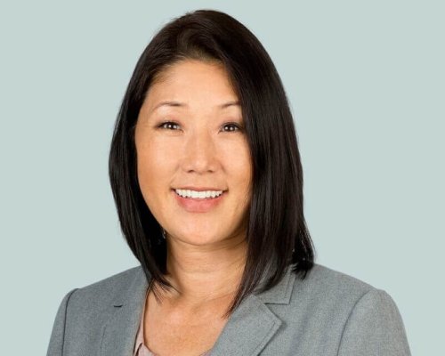 Robin Kobayashi headshot